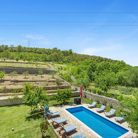 Holiday home Vacation Bobijevi Dvori